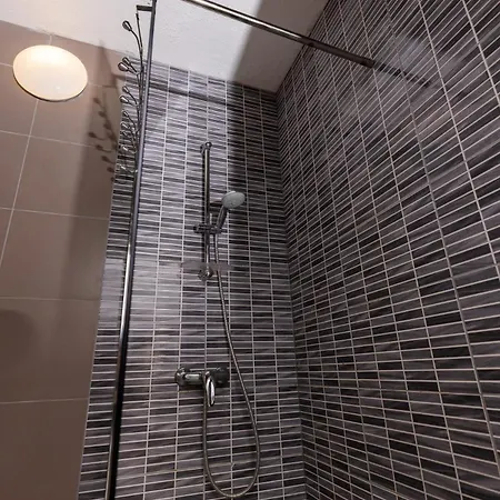 Apartment Boulevard *