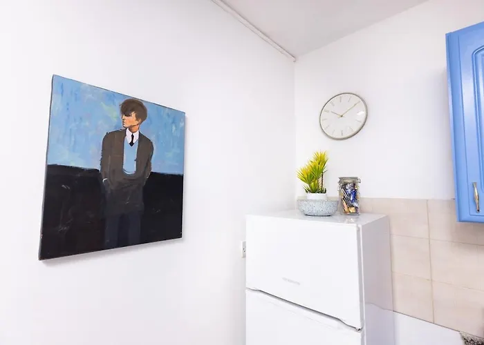 Boulevard Apartment *