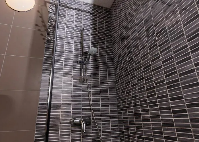 Apartment Boulevard *